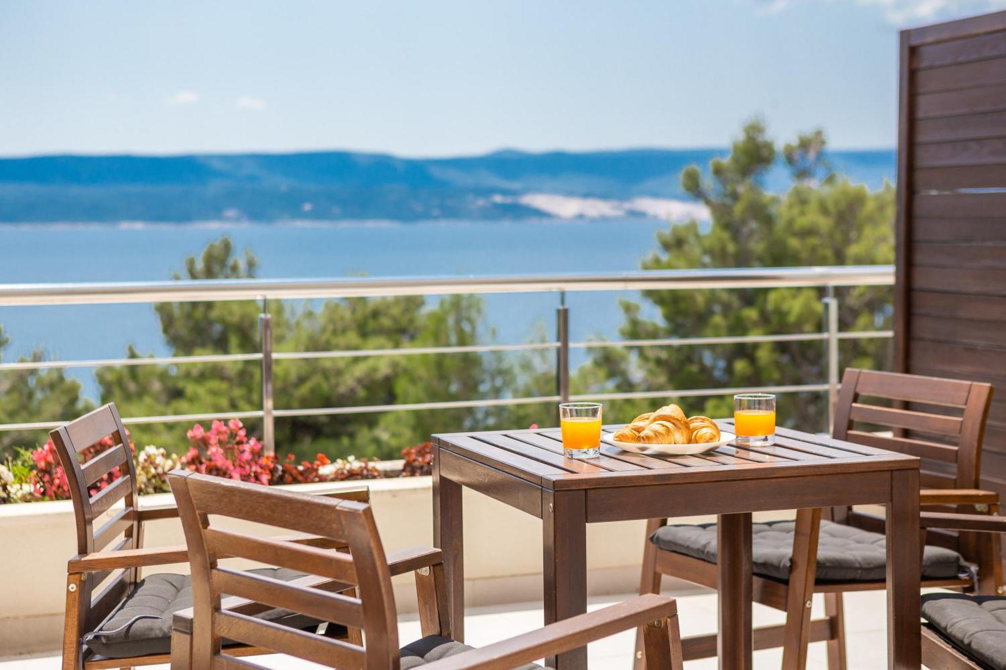 Apartman Jolara With Heated Pool *