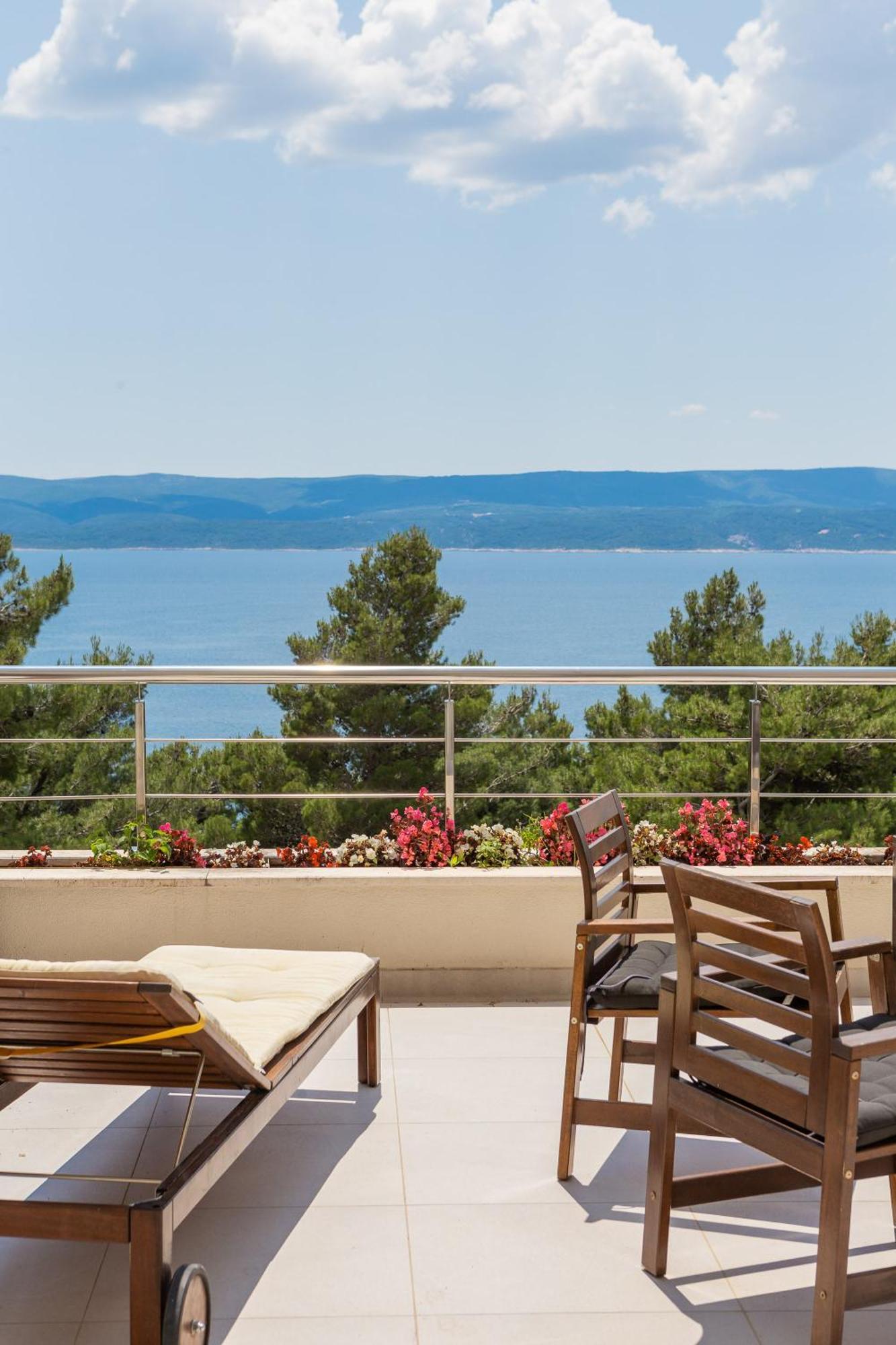 Jolara With Heated Pool