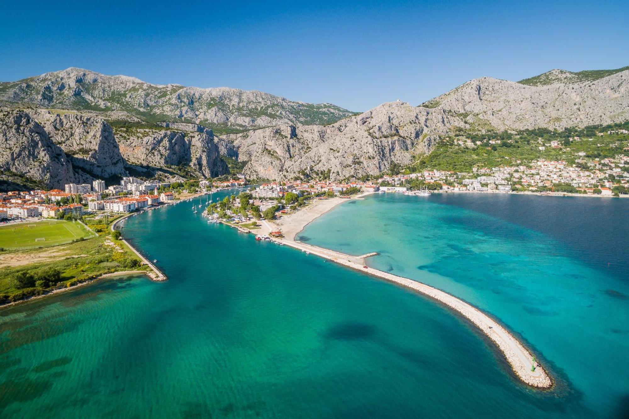 Apartman Jolara With Heated Pool *